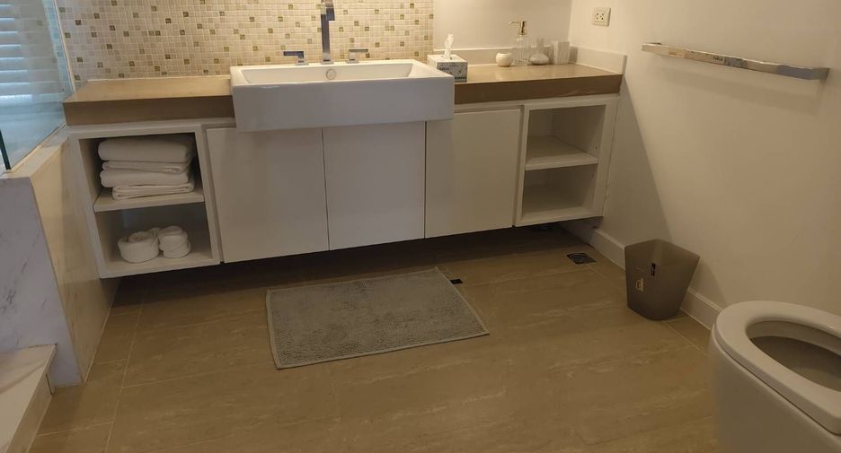 Condo en alquiler de 2 habitaciones en Bang Lamung, Chonburi