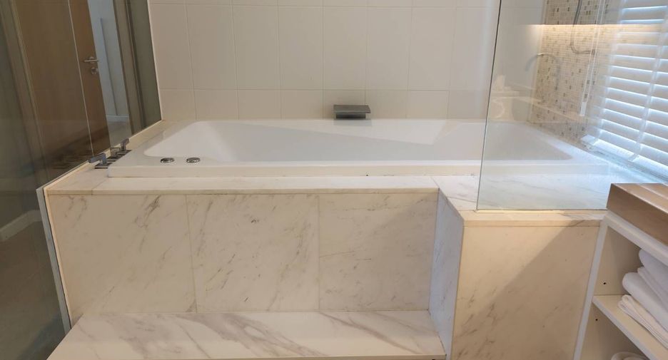 Condo en alquiler de 2 habitaciones en Bang Lamung, Chonburi