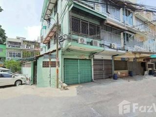 For sale 3 bedrooms townhouse in Bang Rak, Bangkok