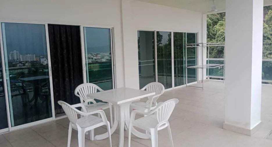 For rent 2 bedrooms condo in Kathu, Phuket