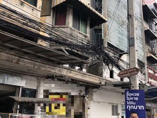 For sale 4 bedrooms retail Space in Bang Phlat, Bangkok