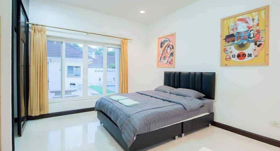 Casa en alquiler de 3 habitaciones en Bang Lamung, Chonburi