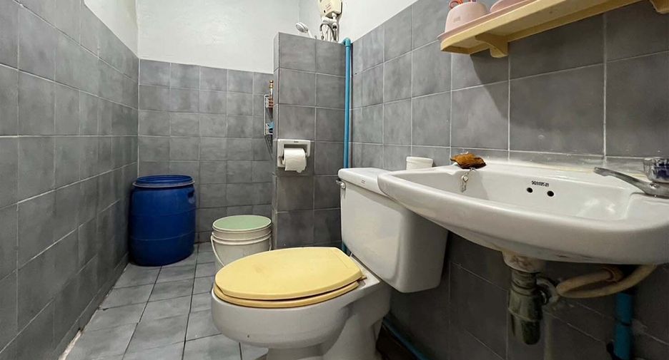 For sale 4 bedrooms townhouse in Sai Mai, Bangkok