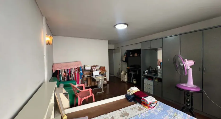Casa adosada en venta de 4 habitaciones en Sai Mai, Bangkok