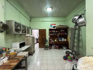 For sale 4 bedrooms townhouse in Sai Mai, Bangkok