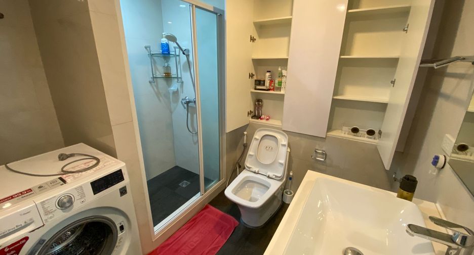 For sale 2 bedrooms condo in Watthana, Bangkok