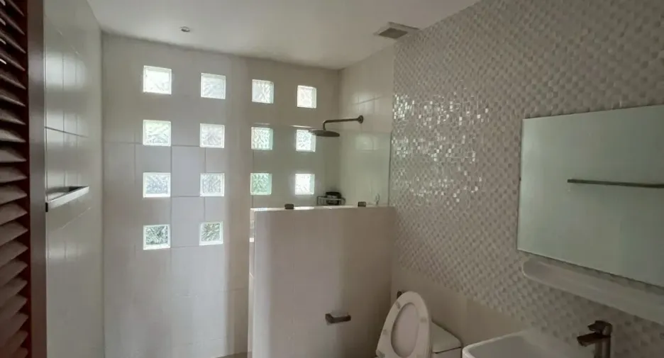 For rent 2 bedrooms condo in Thalang, Phuket