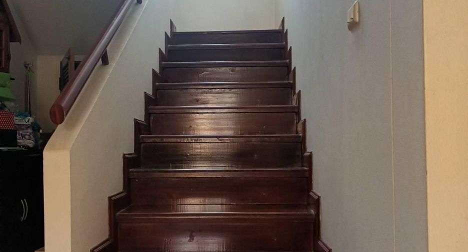 Haus zum Kauf mit 3 Zimmer in Si Racha, Chonburi