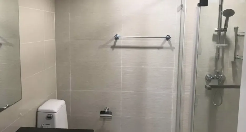 Condo en venta y en alquiler de 3 habitaciones en Huai Khwang, Bangkok