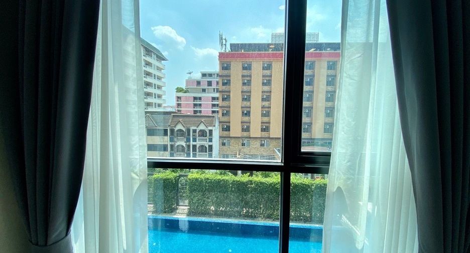 For sale スタジオ condo in Bang Kapi, Bangkok