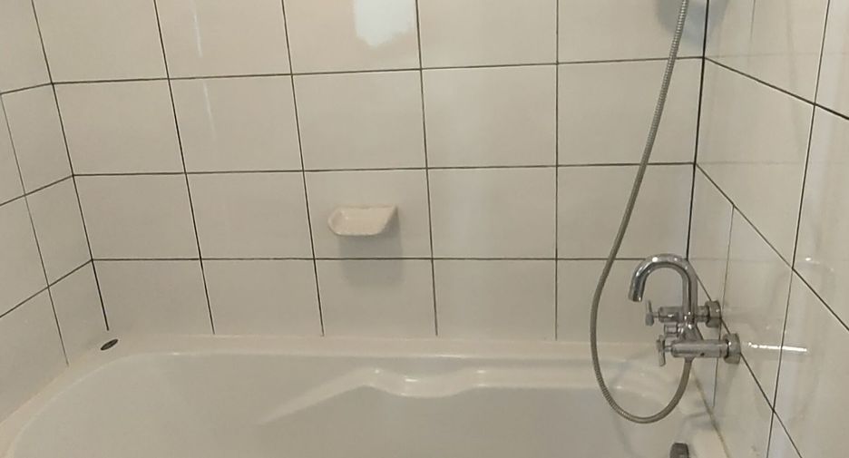 Аренда 2 спальни кондо в Банг Ламунг, Чонбури