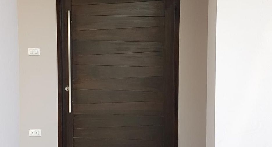 À vendre 4 chambres villa à Bang Lamung, Chonburi