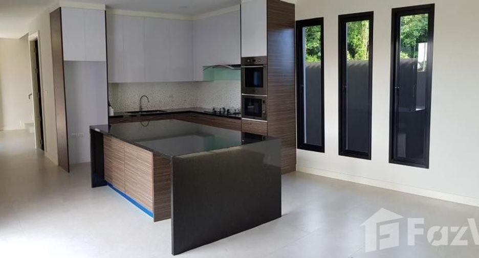 À vendre 4 chambres villa à Bang Lamung, Chonburi