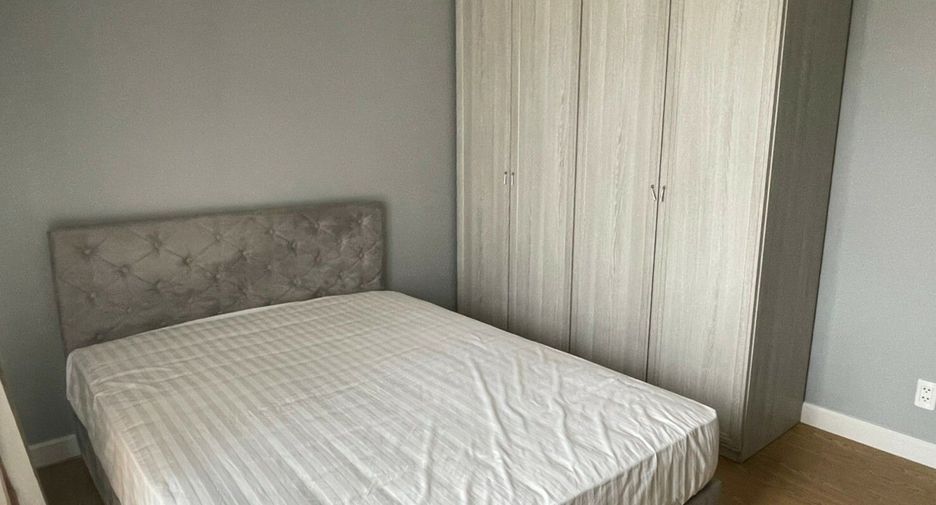 For rent 4 bedrooms villa in Bang Lamung, Chonburi
