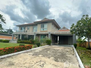 À louer 4 chambres villa à Bang Lamung, Chonburi