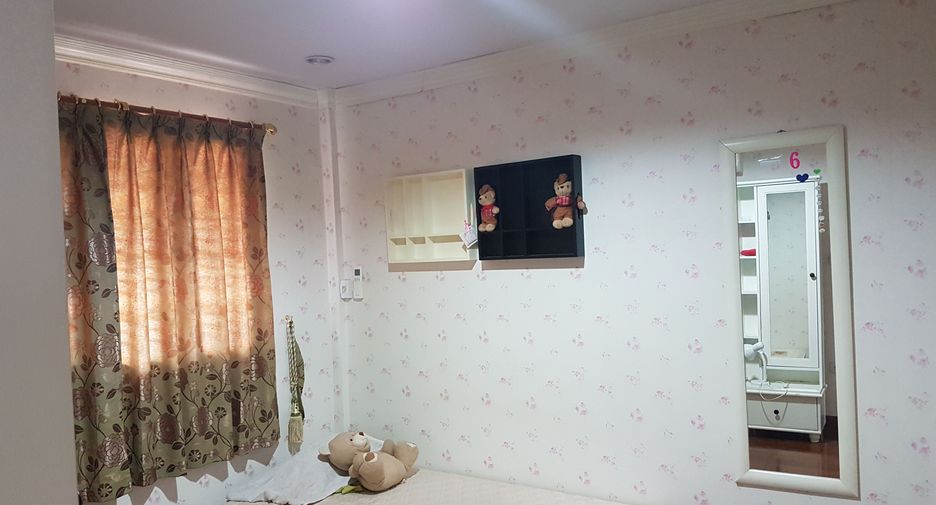 For sale 2 bedrooms townhouse in Bueng Kum, Bangkok