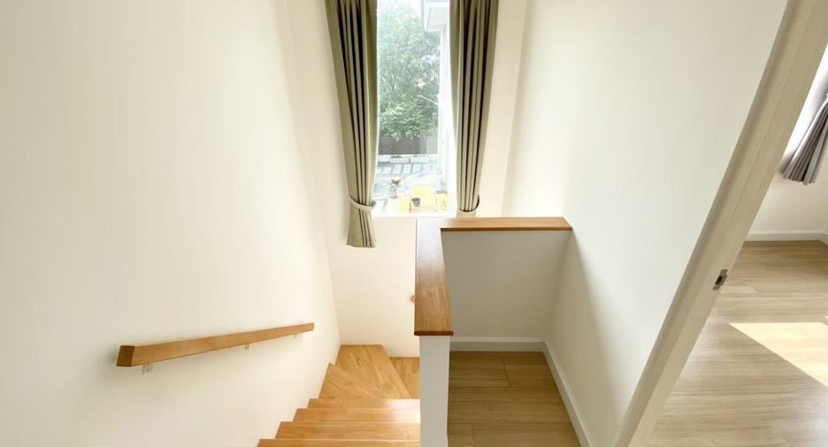 Casa en venta de 3 habitaciones en Bang Khun Thian, Bangkok