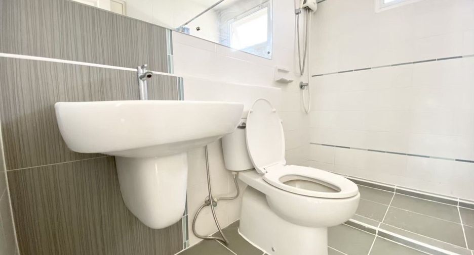 Casa en venta de 3 habitaciones en Bang Khun Thian, Bangkok