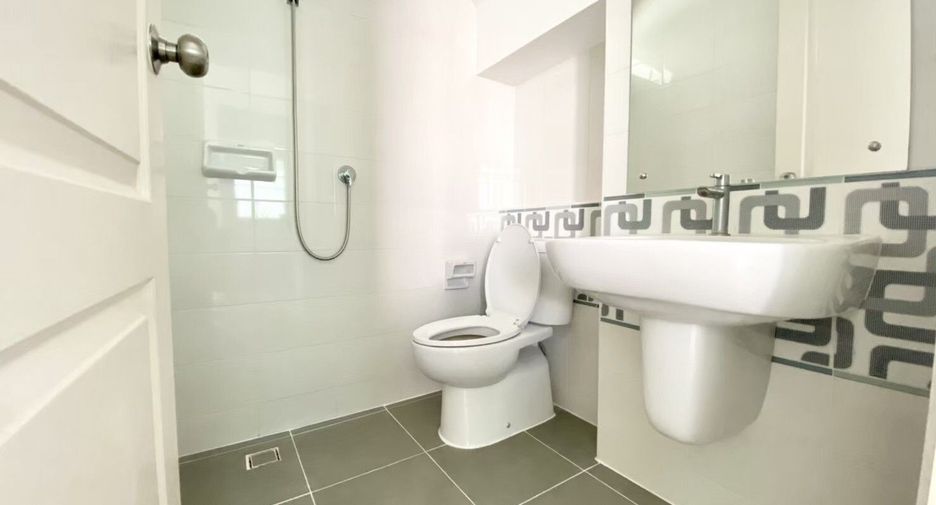 Casa en venta de 3 habitaciones en Bang Khun Thian, Bangkok