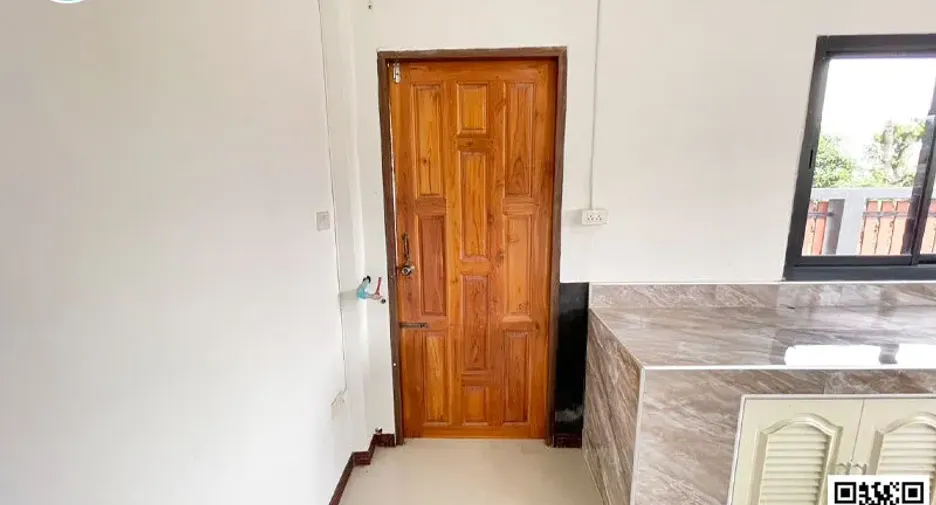 For sale 2 bedrooms townhouse in Mueang Uttaradit, Uttaradit