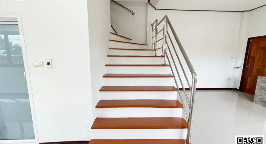 For sale 2 bedrooms townhouse in Mueang Uttaradit, Uttaradit
