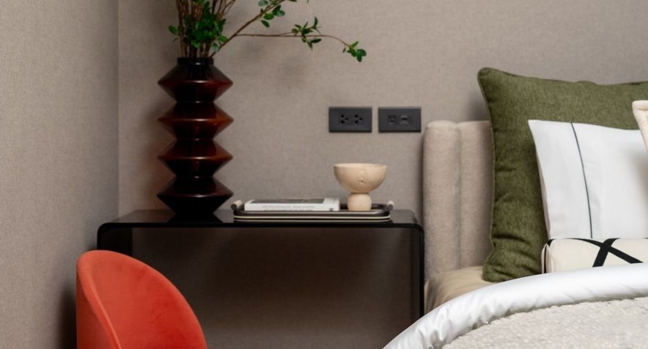 For sale 3 bedrooms condo in Khlong Toei, Bangkok