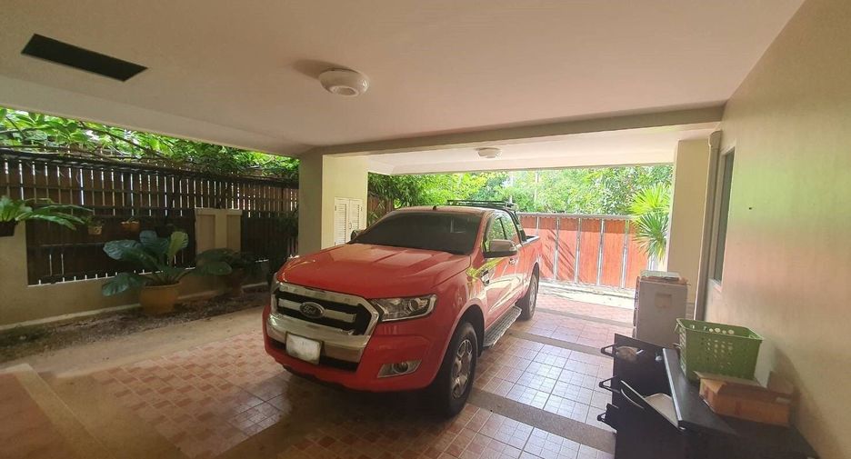For sale 6 bedrooms house in Mueang Phuket, Phuket
