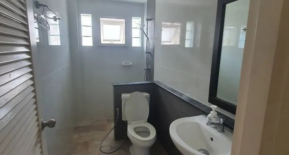 For sale 6 bedrooms house in Mueang Phuket, Phuket