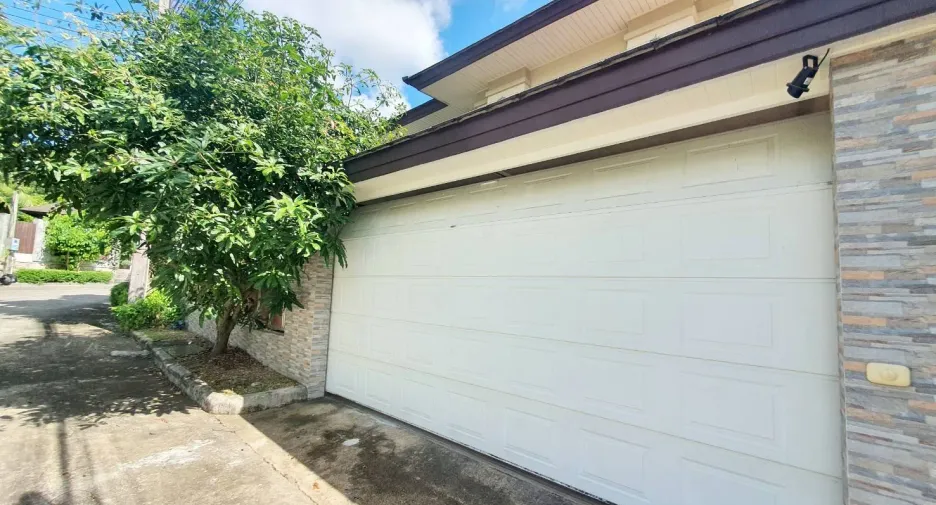 For sale 6 bedrooms house in Mueang Phuket, Phuket