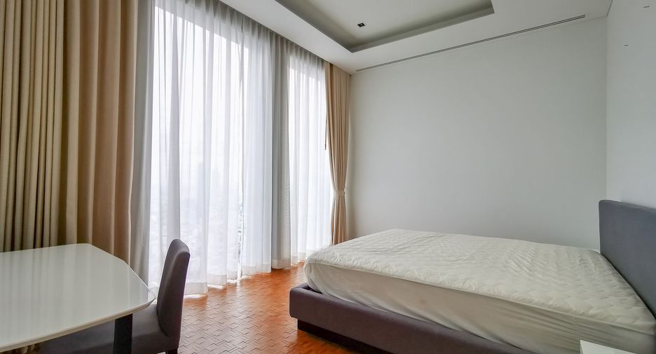 For sale 2 bedrooms condo in Sathon, Bangkok