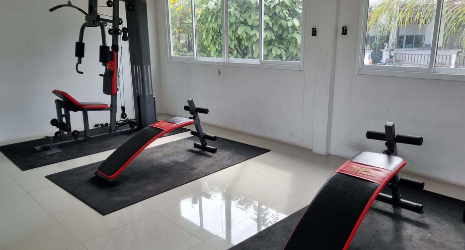 Haus zum Kauf mit 4 Zimmer in Si Racha, Chonburi