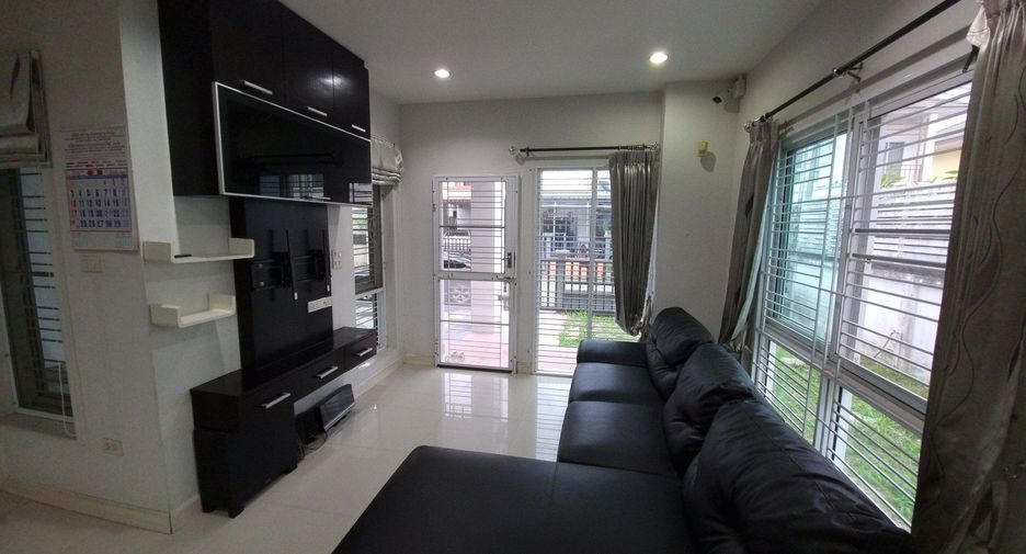 Haus zum Kauf mit 4 Zimmer in Si Racha, Chonburi