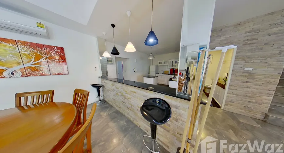 Villa en venta y en alquiler de 7 habitaciones en Bang Lamung, Chonburi
