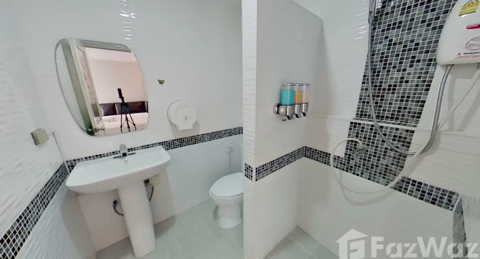 Villa en venta y en alquiler de 7 habitaciones en Bang Lamung, Chonburi