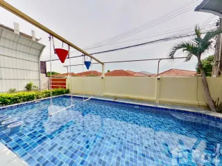 Villa zum Kauf und zur Miete mit 7 Zimmer in Bang Lamung, Chonburi