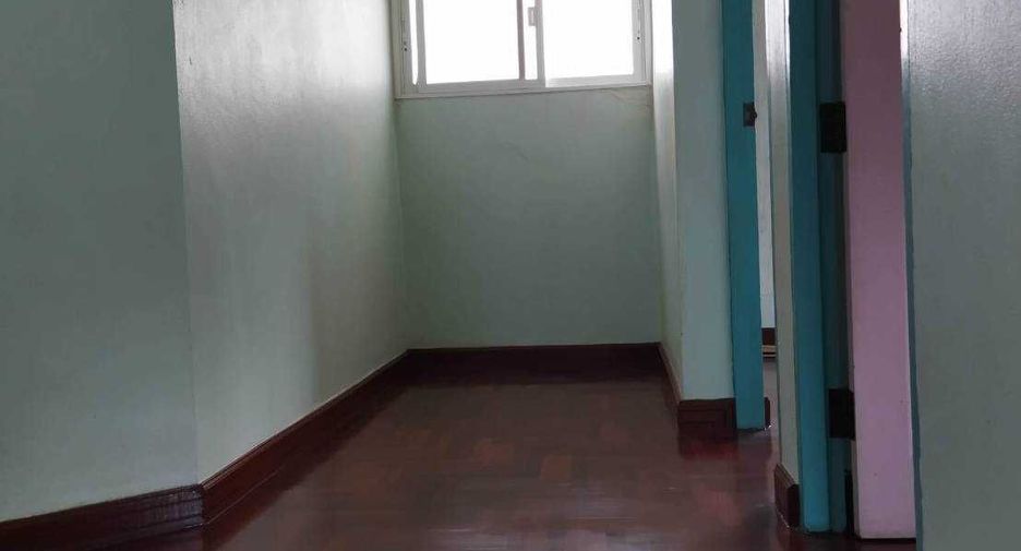 For sale 3 bedrooms townhouse in Sai Mai, Bangkok