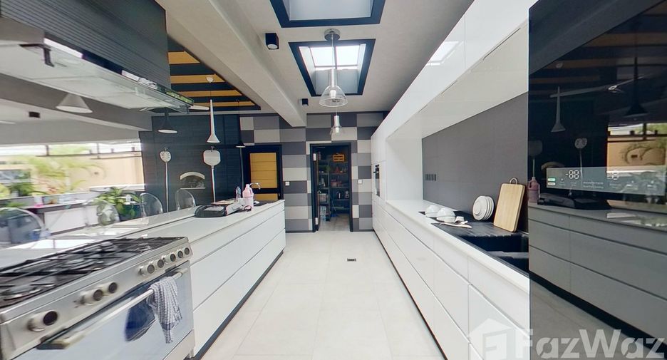 For sale 10 ベッドルーム villa in Bang Lamung, Chonburi