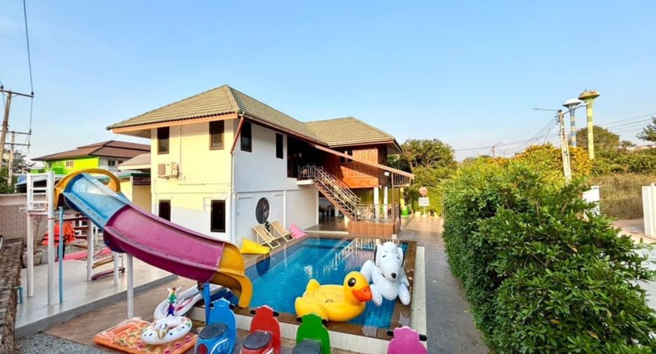 For rent 4 bedrooms villa in Huay Yai, Pattaya
