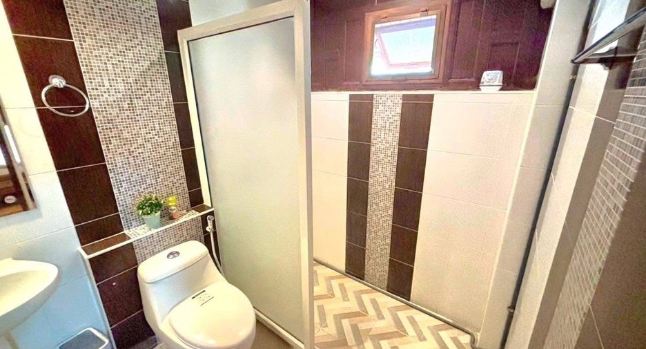 For rent 4 bedrooms villa in Huay Yai, Pattaya