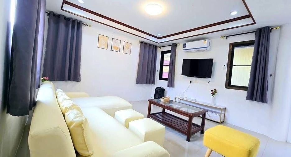 For rent 4 bedrooms villa in Huay Yai, Pattaya