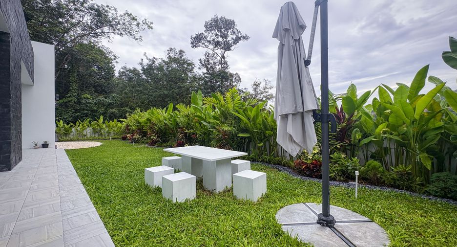 For sale 3 bedrooms villa in Thalang, Phuket