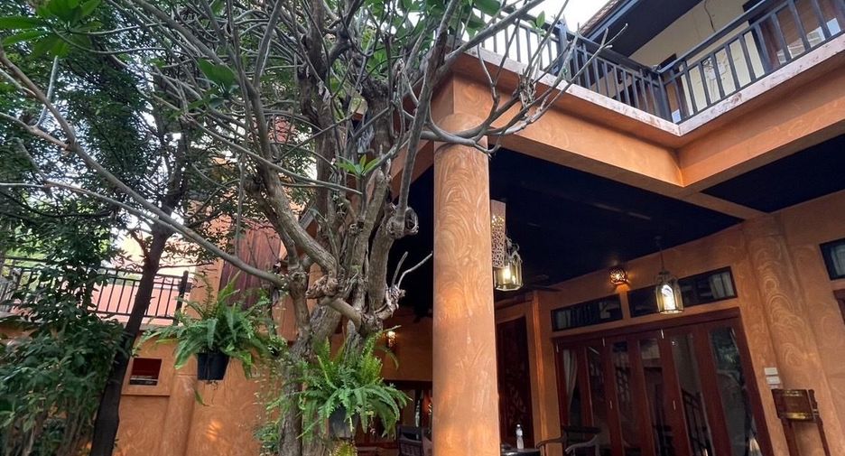 Villa en alquiler de 4 habitaciones en Bang Lamung, Chonburi