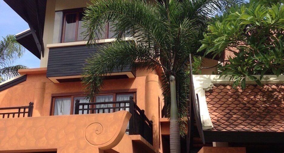 Villa en alquiler de 4 habitaciones en Bang Lamung, Chonburi