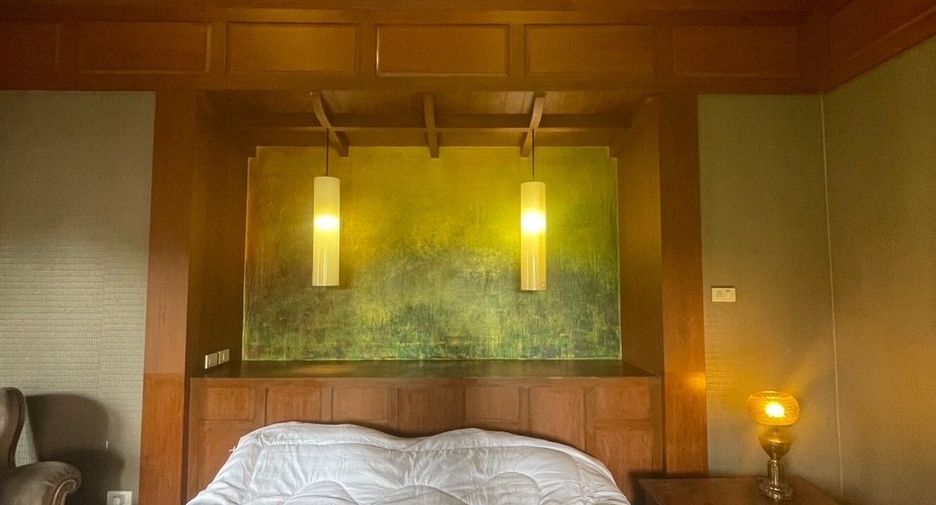 Villa en alquiler de 4 habitaciones en Bang Lamung, Chonburi