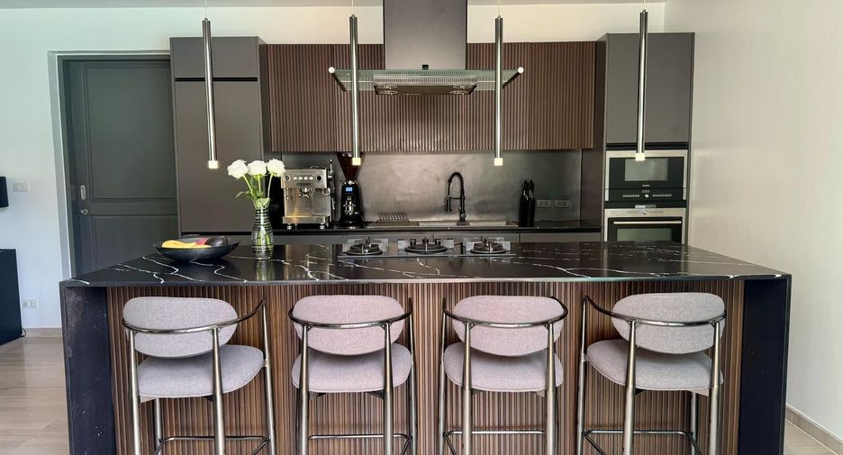 For sale 4 bedrooms villa in Thalang, Phuket