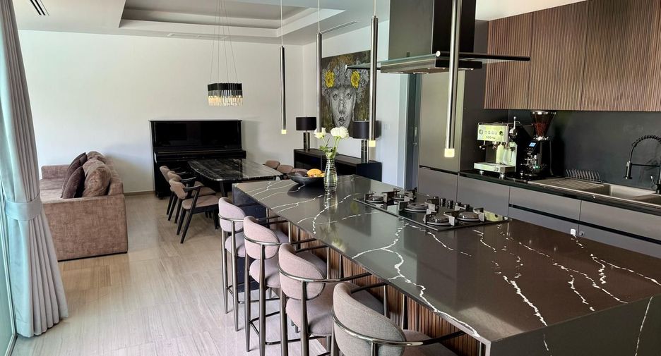 For sale 4 bedrooms villa in Thalang, Phuket