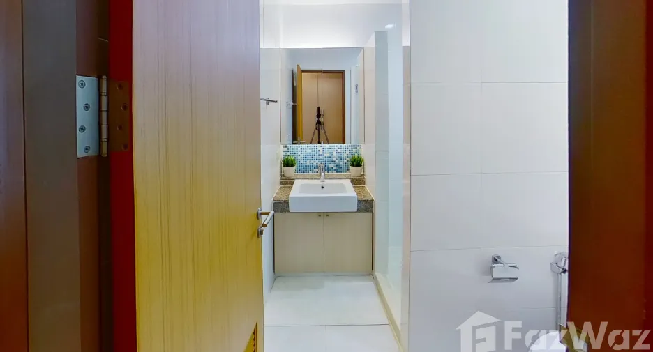 For rent and for sale 3 bedrooms condo in Phra Khanong, Bangkok