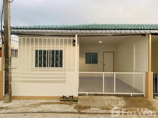 出售 2 卧室 联排别墅 在 Mueang Rayong, Rayong