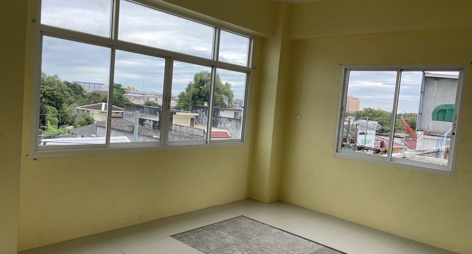 For rent 7 bedrooms retail Space in Mueang Phuket, Phuket
