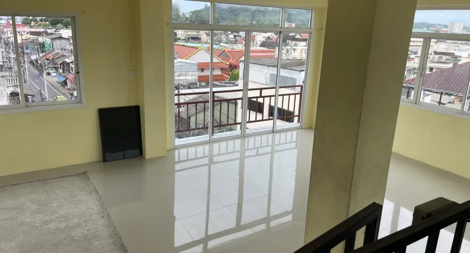 For rent 7 bedrooms retail Space in Mueang Phuket, Phuket